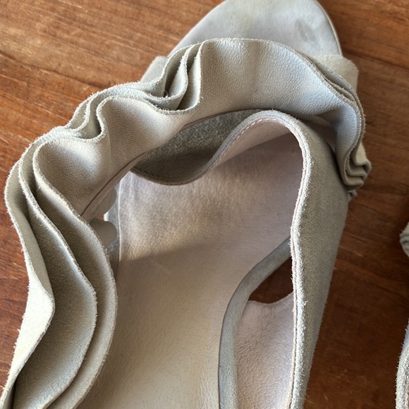 Kenneth Cole New York Leather Heels size 10 - Picture 5 of 15